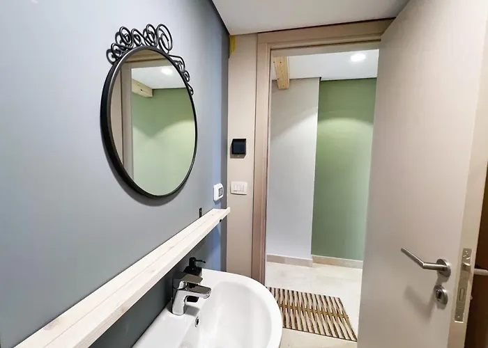 Spectacular & Soaring 2 Bdr W Private Rooftop Jacuzzi & Access Appartement *